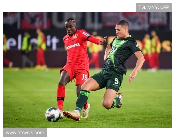 多特蒙德与勒沃库森激战正酣 谁能在德甲巅峰对决中笑傲群雄